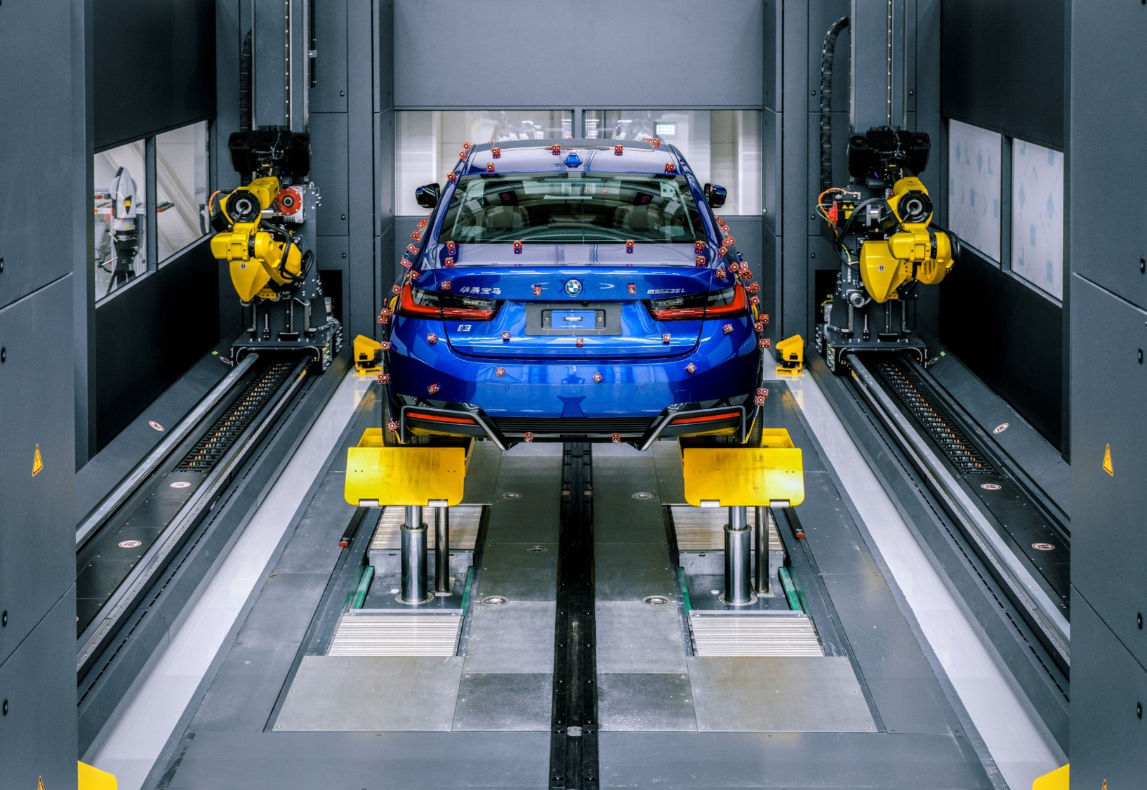数字驱动质量创新 BMW iFACTORY生产战略助力汽车行业高质量发展